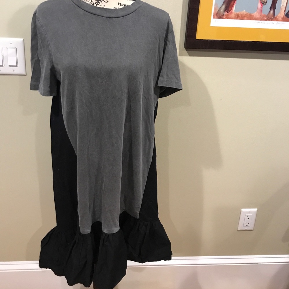 Super cute grey and white asymmetrical dress